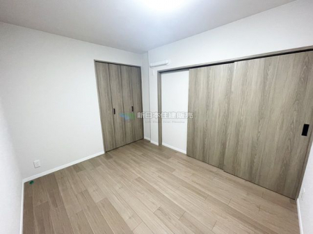 �É������Îs�剪 �̒��Ã}���V�����̎��[