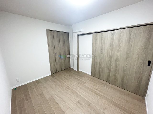 �É������Îs�剪 �̒��Ã}���V�����̎��[