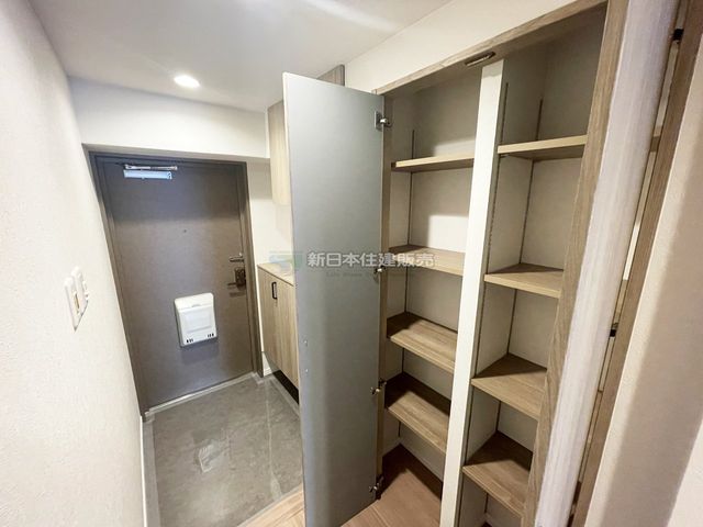 �É������Îs�剪 �̒��Ã}���V�����̎��[