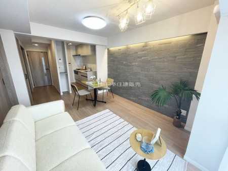 �É������Îs�剪 �̒��Ã}���V�����̃��r���O