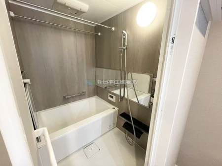 �É������Îs�剪 �̒��Ã}���V�����̗���