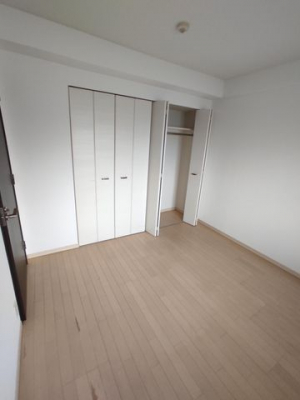 �É������Îs�V��c�� �̒��Ã}���V�����̂��̑�����