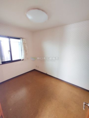 �É������Îs����F �̒��Ã}���V�����̃o���R�j�[