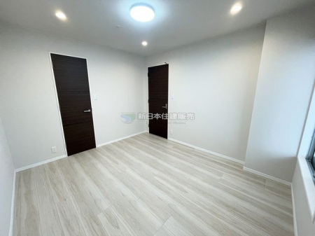 �É������Îs�O���� �̒��Ã}���V�����̎��[