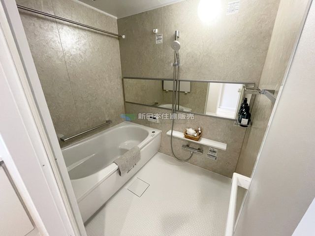�É������Îs�O���� �̒��Ã}���V�����̗���