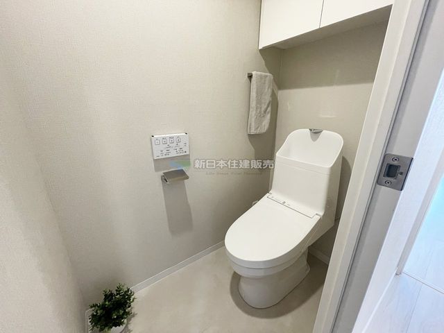 �É������Îs�O���� �̒��Ã}���V�����̃g�C��