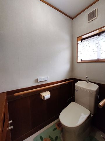 �É�����a��s�쓇�c �̒��È�ˌ��Ẵg�C��