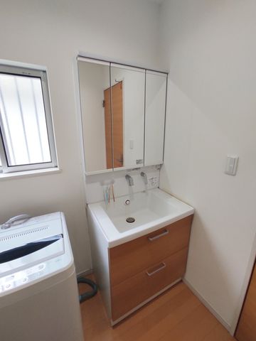 �É������Îs�剪 �̒��È�ˌ��Ă̐��ʑ�E���ʏ�