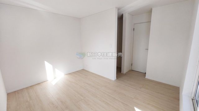 �É������Îs�O���� �̐V�z��ˌ��Ă̂��̑�����