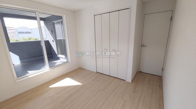 �É������Îs�O���� �̐V�z��ˌ��Ă̂��̑�����