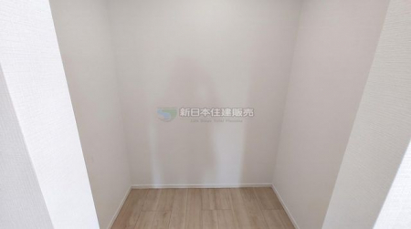 �É������Îs�O���� �̐V�z��ˌ��Ă̎��[