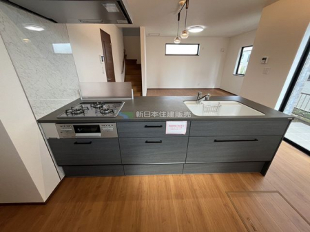 �É������Îs���{ �̐V�z��ˌ��ẴL�b�`��