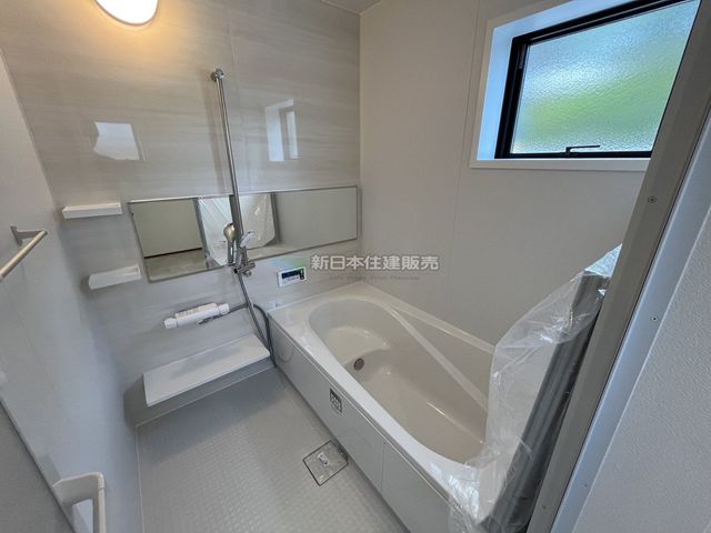 �É������Îs���{ �̐V�z��ˌ��Ă̗���