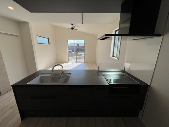 �É�������s�������䏊�C��627��10�̐V�z��ˌ��ẴL�b�`��