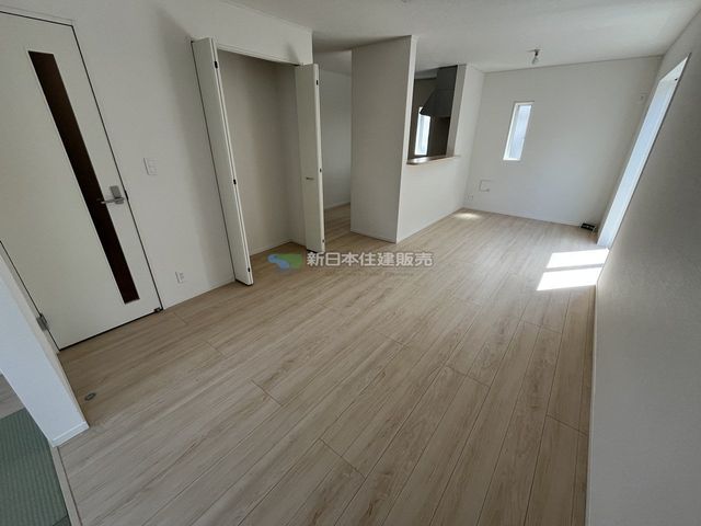 �É����c���S���쒬�m�c �̐V�z��ˌ��Ẵ��r���O