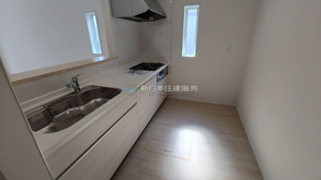 �É����c���S���쒬�ԋ{ �̐V�z��ˌ��ẴL�b�`��