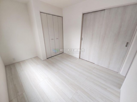 �É������Îs���Ԗ� �̐V�z��ˌ��Ẵg�C��