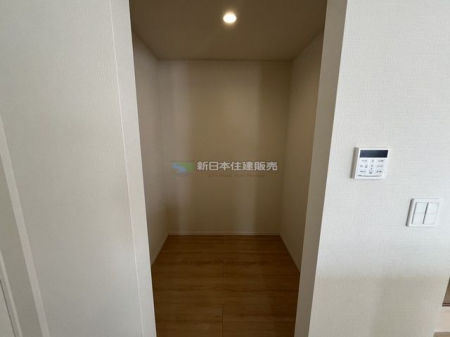 �É������Îs�{���� �̐V�z��ˌ��Ă̎��[