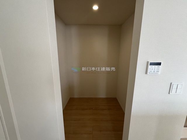 �É������Îs�{���� �̐V�z��ˌ��Ă̎��[