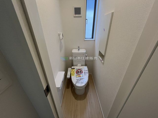 �É������Îs�{���� �̐V�z��ˌ��Ẵg�C��