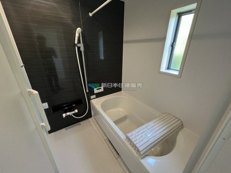 �É������Îs�{���� �̐V�z��ˌ��Ă̗���