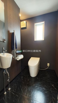 �É����ɓ��̍��s��m �̒��È�ˌ��Ẵg�C��