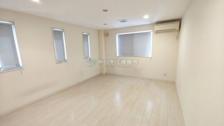 �É����ɓ��̍��s��m �̒��È�ˌ��Ẵg�C��