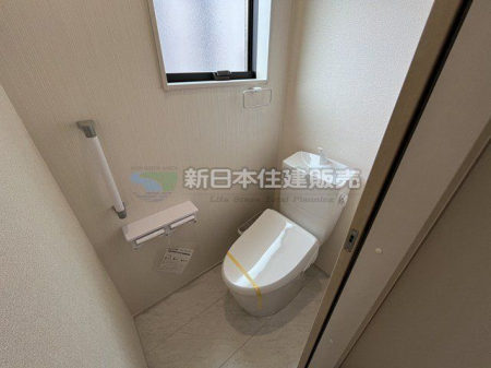 �É������Îs���ё� �̐V�z��ˌ��Ẵg�C��
