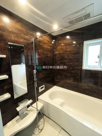 �É����O���s���㒬 �̒��È�ˌ��Ă̗���