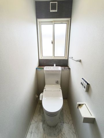 �É����O���s���㒬 �̒��È�ˌ��Ẵg�C��