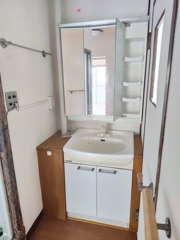 �É������Îs�剪 �̒��Ã}���V�����̐��ʑ�E���ʏ�