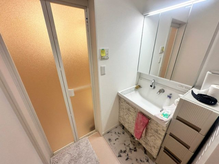 �É������Îs������ �̒��È�ˌ��Ă̐��ʑ�E���ʏ�